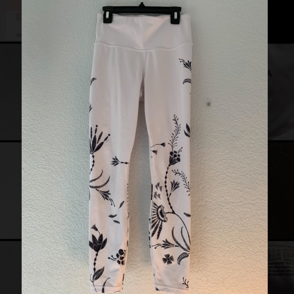 Athleta leggings